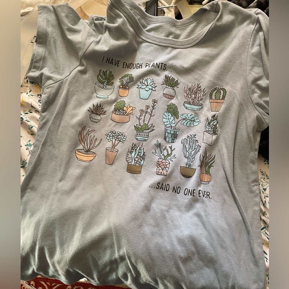 Women’s tee